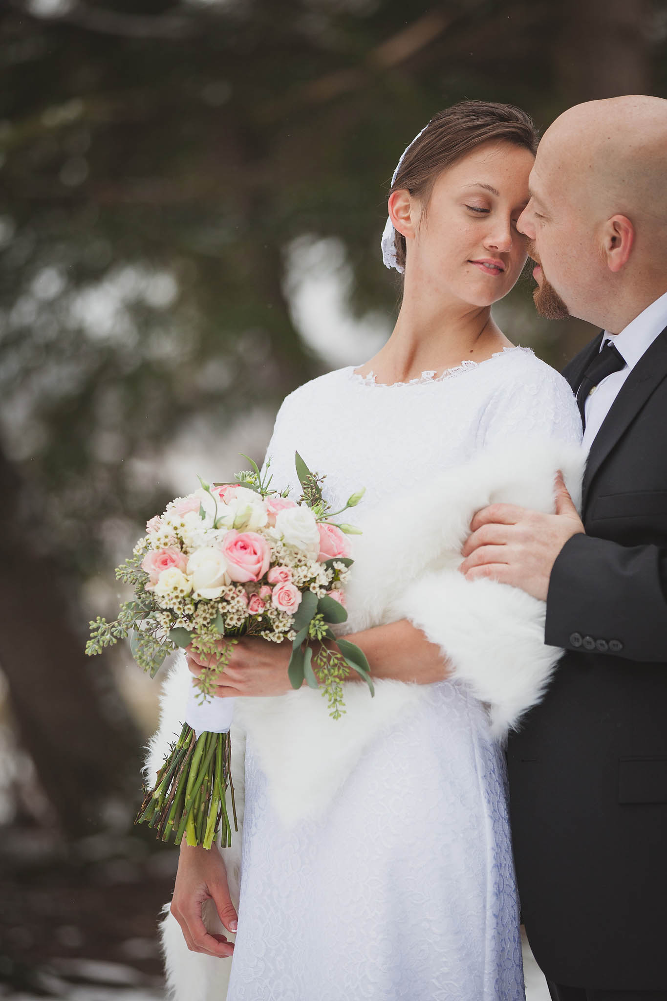 Chad and Loretta Wedding Day | Photography in Kidron Ohio | Tiffany Reiff Designs