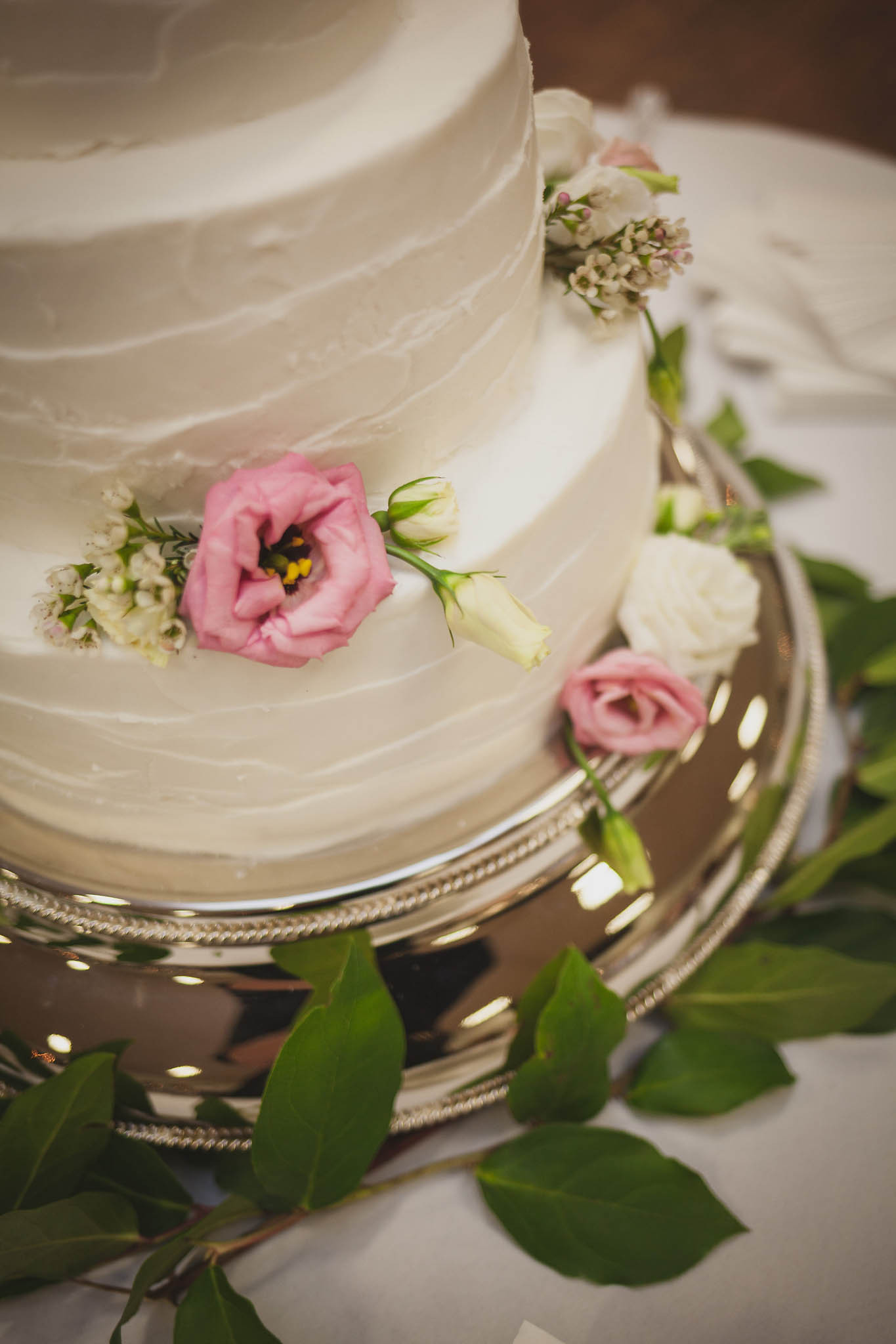 Chad and Loretta Wedding Day | Photography in Kidron Ohio | Tiffany Reiff Designs