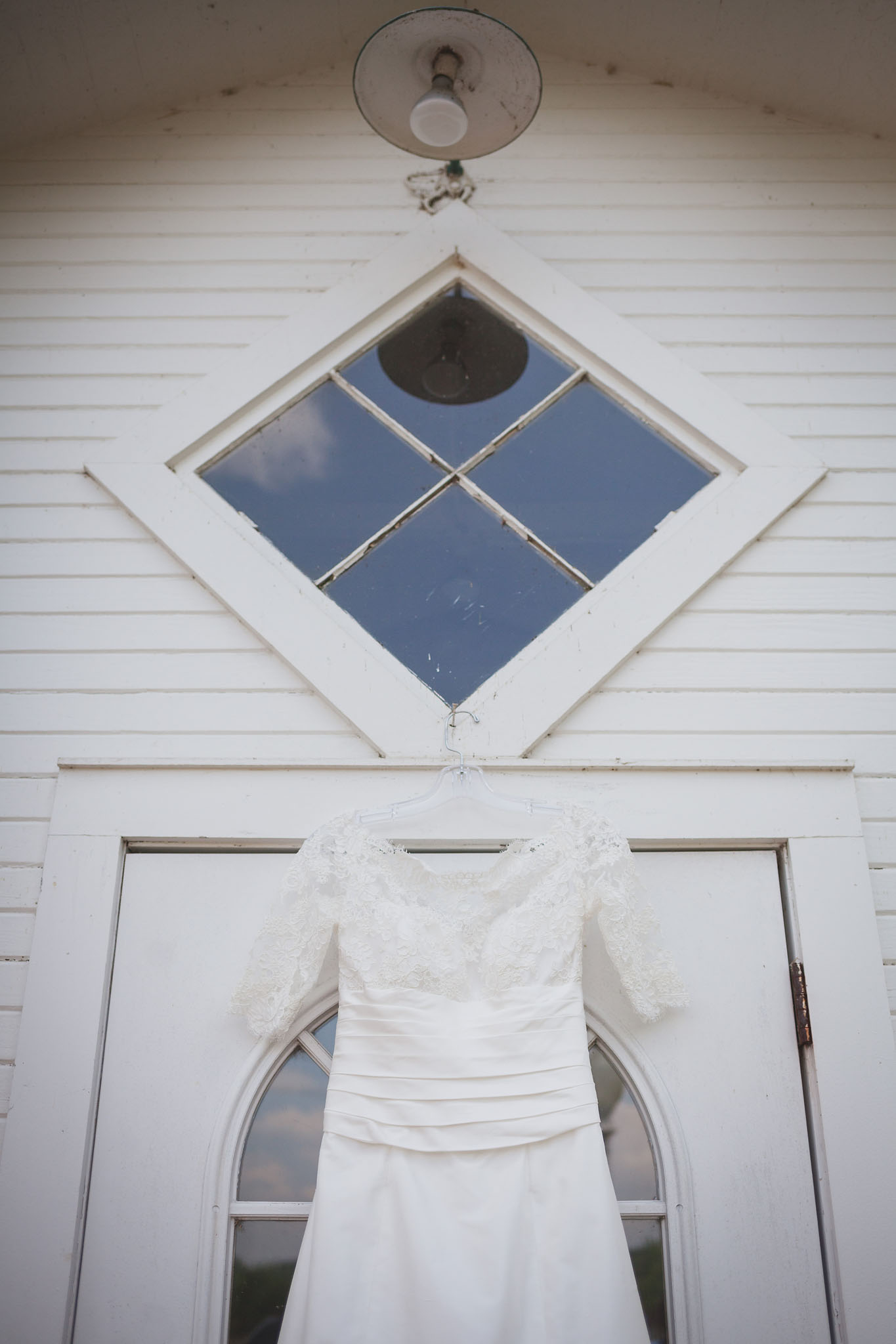 Stephen and Sarah Wedding Day | Wedding Photographer in Zoar Ohio