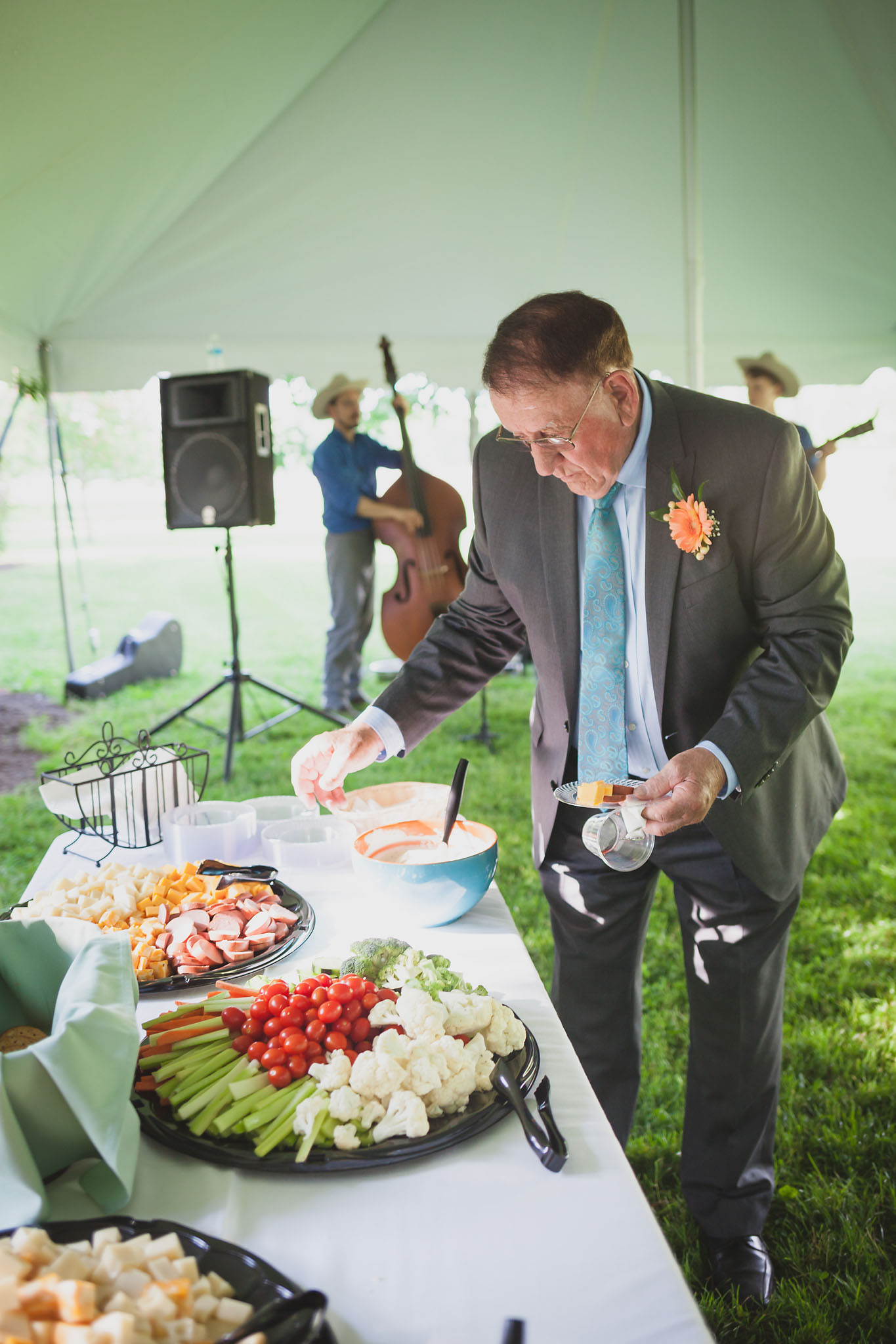 Stephen and Sarah Wedding Day | Wedding Photographer in Zoar Ohio