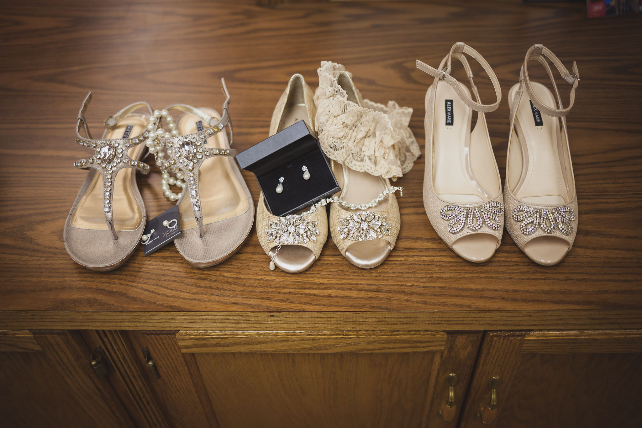 Stephen and Sarah Wedding Day | Wedding Photographer in Zoar Ohio