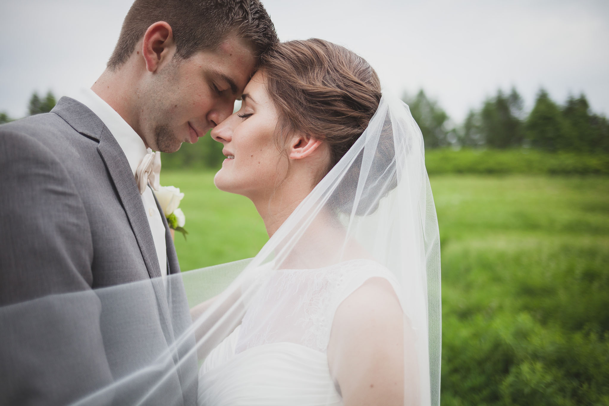 Colby and Kari Wedding | Wedding and Engagement Photographer in Walnut Creek Ohio